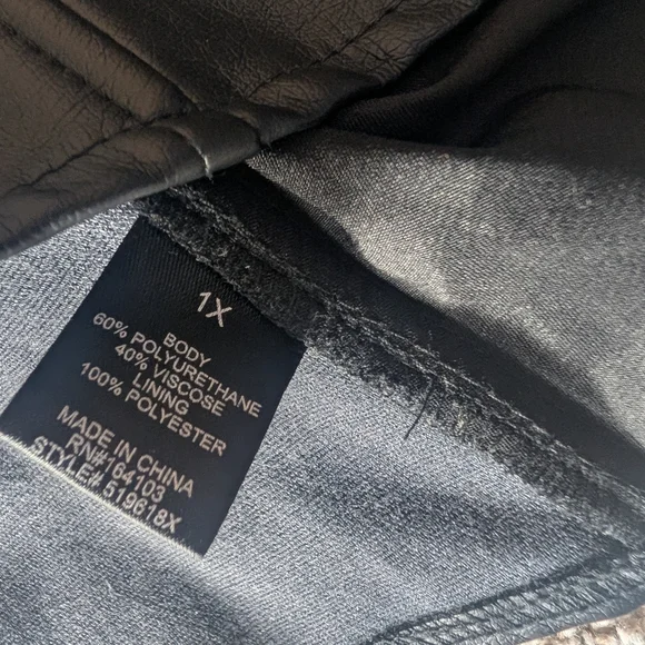 Black Faux Leather Corset Top Renaissance Faire Fantasy Costume Gothic Bustier - Picture 5 of 8